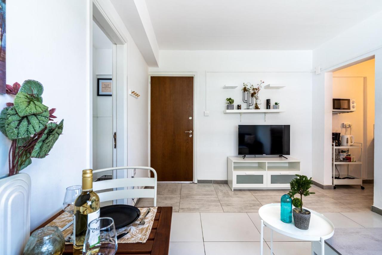 Mila'S 1-Br Apartment In Larnaca Extérieur photo