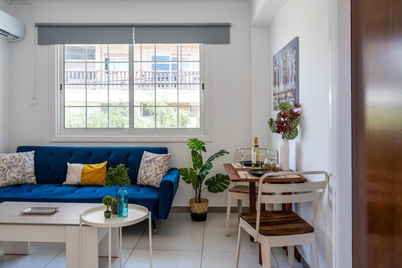 Mila'S 1-Br Apartment In Larnaca Extérieur photo